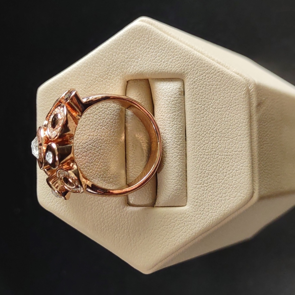 Rose Gold Rhodium Plated/Swarovski Crystal Cluster Ring - Picture 2 of 7
